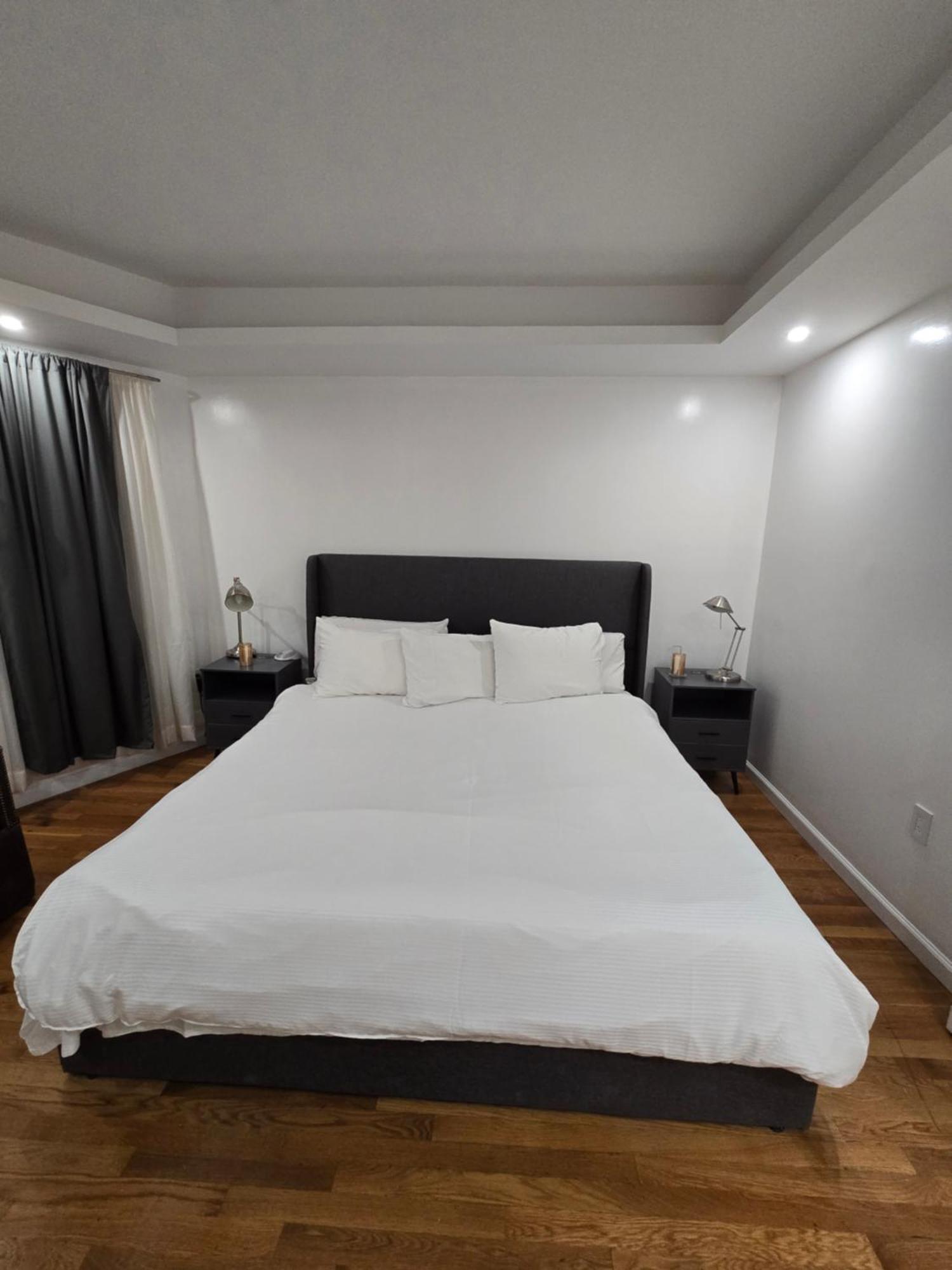 Beautiful Boston Bedroom - New Renovation Exteriér fotografie
