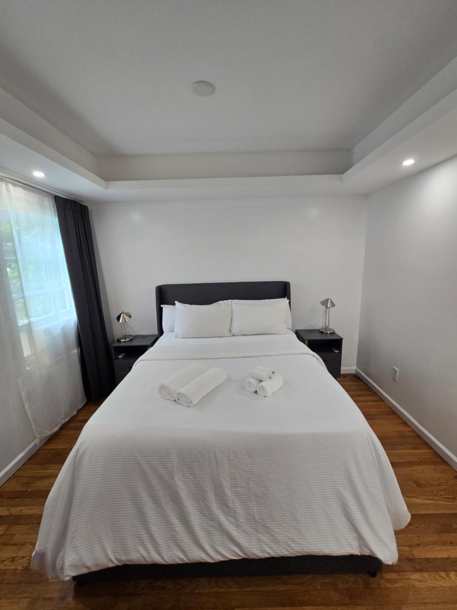 Beautiful Boston Bedroom - New Renovation Exteriér fotografie